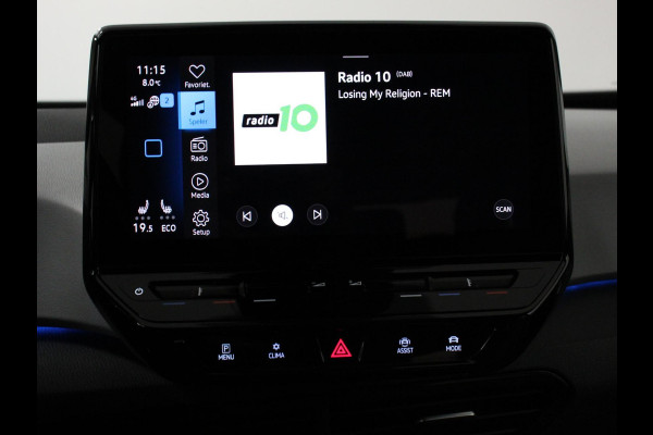 Volkswagen ID.3 First Plus 58 kWh | Navigatie | Apple Carplay/Android Auto | Camera | Parkeersensoren | Adaptive Cruise Control | Full LED Matrix | Stoel- en stuurverwarming | Lichtmetalen velgen | Climate Control