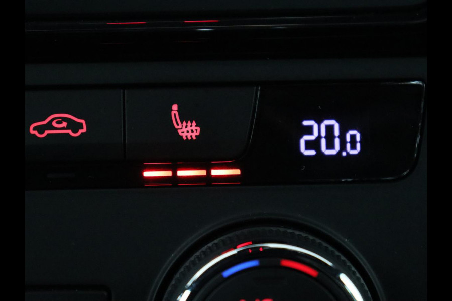 Seat Leon 1.5 TSI FR Ultimate Edition | Stoelverwarming | Carplay | Beats Pack | Adaptive cruise | Sfeerverlichting | Navigatie | Keyless | Virtual Cockpit | Climate control | Sportstoelen