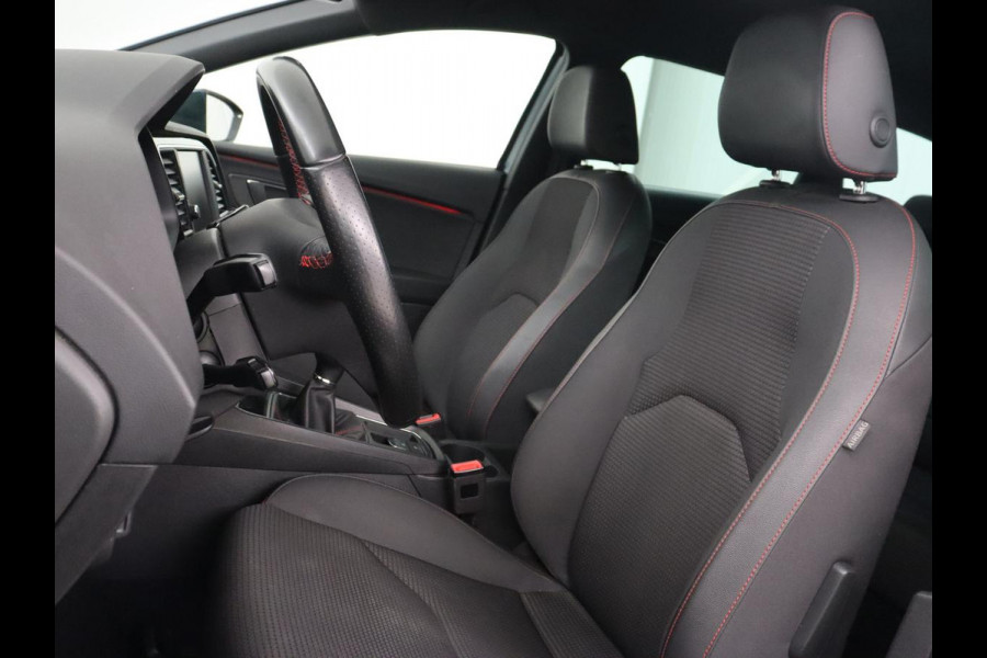 Seat Leon 1.5 TSI FR Ultimate Edition | Stoelverwarming | Carplay | Beats Pack | Adaptive cruise | Sfeerverlichting | Navigatie | Keyless | Virtual Cockpit | Climate control | Sportstoelen