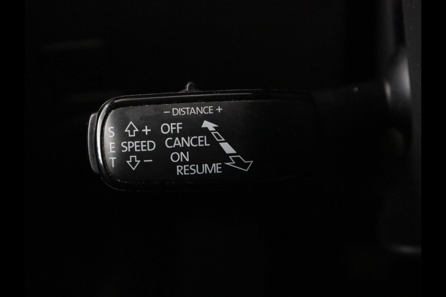 Seat Leon 1.5 TSI FR Ultimate Edition | Stoelverwarming | Carplay | Beats Pack | Adaptive cruise | Sfeerverlichting | Navigatie | Keyless | Virtual Cockpit | Climate control | Sportstoelen