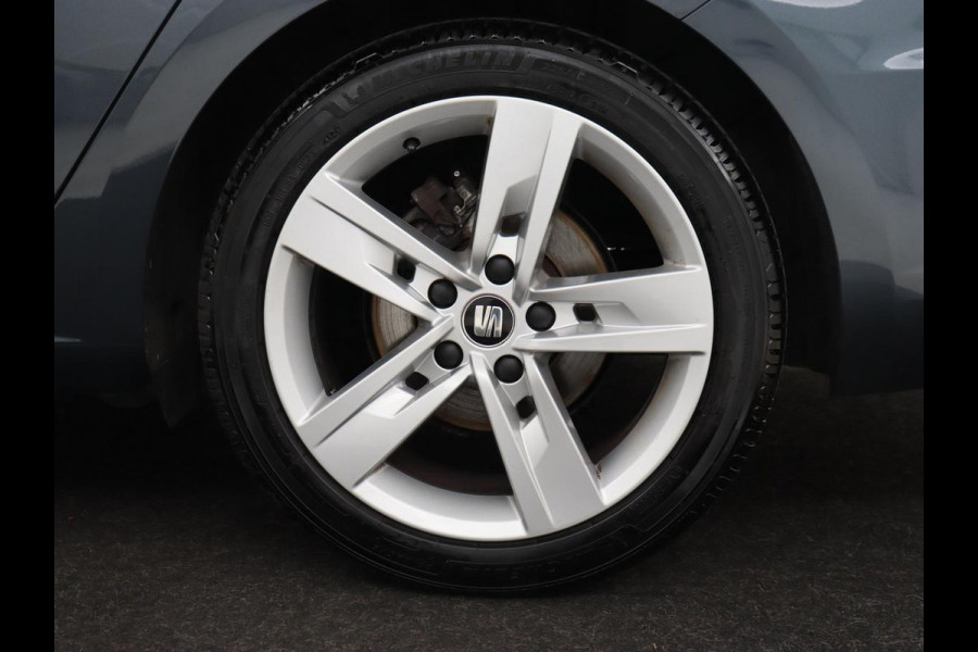 Seat Leon 1.5 TSI FR Ultimate Edition | Stoelverwarming | Carplay | Beats Pack | Adaptive cruise | Sfeerverlichting | Navigatie | Keyless | Virtual Cockpit | Climate control | Sportstoelen