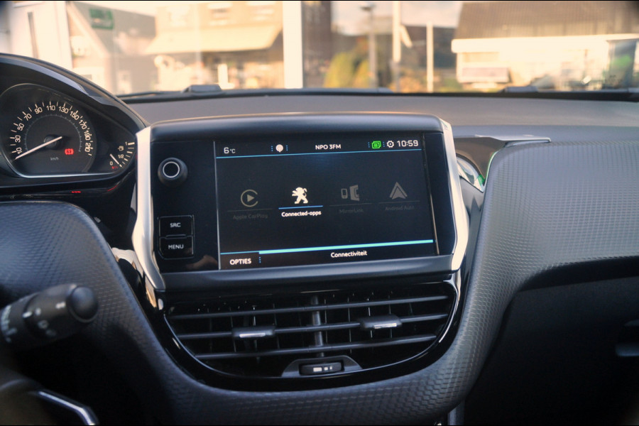 Peugeot 208 1.2 PureTech 110 PK GT-Line | Navigatie | 17 inch |  Nieuwe d-riem