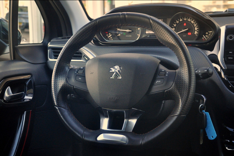 Peugeot 208 1.2 PureTech 110 PK GT-Line | Navigatie | 17 inch |  Nieuwe d-riem