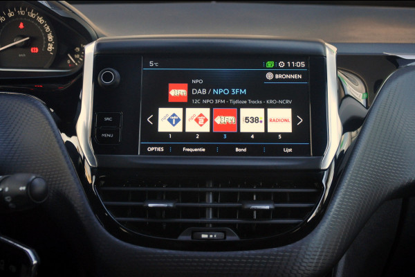 Peugeot 208 1.2 PureTech 110 PK GT-Line | Navigatie | 17 inch |  Nieuwe d-riem