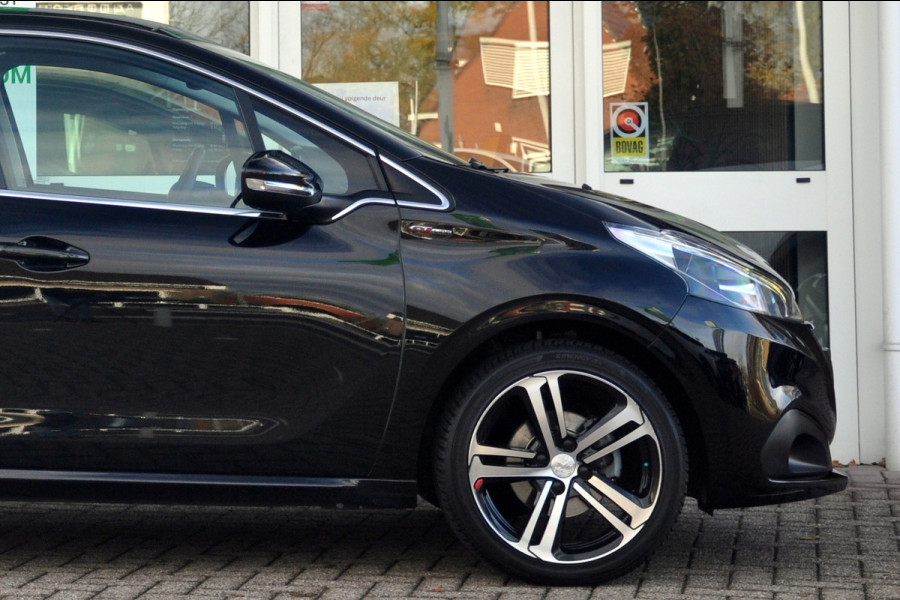Peugeot 208 1.2 PureTech 110 PK GT-Line | Navigatie | 17 inch |  Nieuwe d-riem