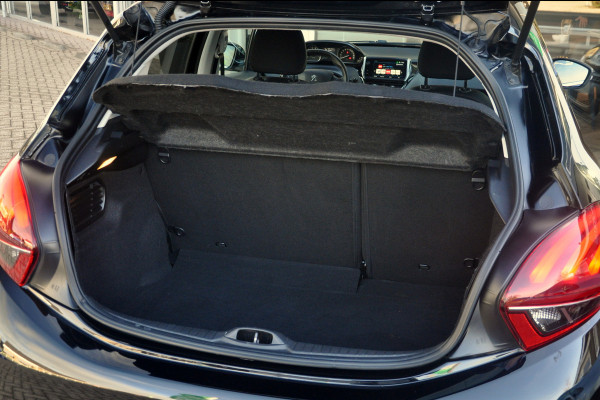 Peugeot 208 1.2 PureTech 110 PK GT-Line | Navigatie | 17 inch |  Nieuwe d-riem