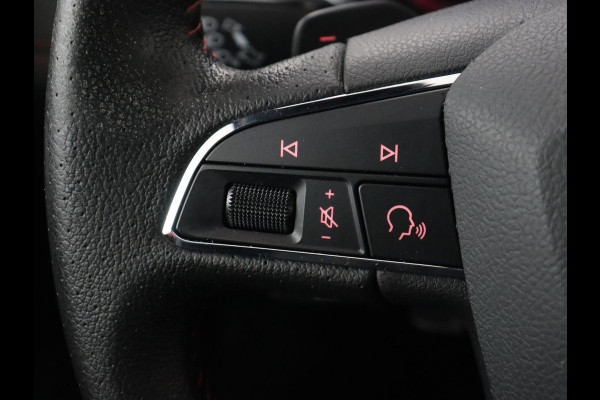 Seat Arona 1.0 TSI FR Launch | 1e eigenaar | Stoelverwarming | Adaptive cruise | Full LED | Beats Audio | Trekhaak | DAB | Carplay | Camera | Navigatie | Park Assist | Climate control