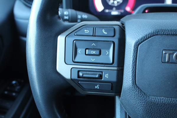 Toyota Land Cruiser 2.8 D-4D 206pk Blind Van Navigator AUTOMAAT DIRECT BESCHIKBAAR Clima Cruise Navi 360 Camera Leder LMV Trekhaak 3500kg