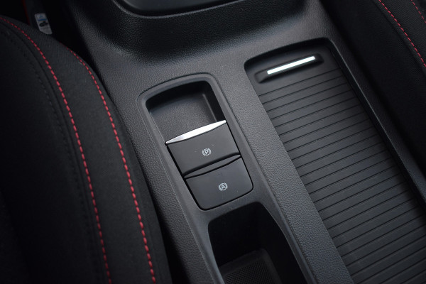 Ford FOCUS Wagon 1.5 EcoBoost ST Line Business | Apple CarPlay | Airco | Sportstoelen | Cruise