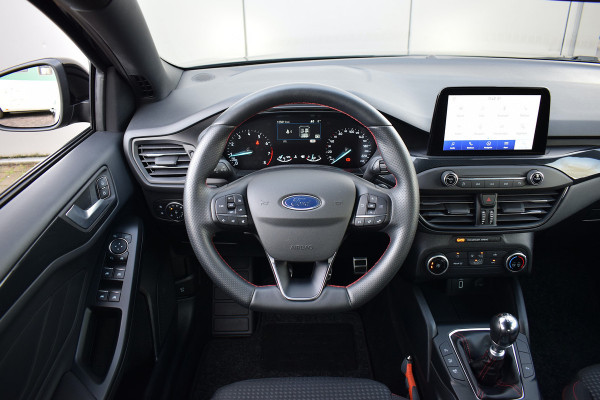Ford FOCUS Wagon 1.5 EcoBoost ST Line Business | Apple CarPlay | Airco | Sportstoelen | Cruise