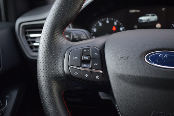 Ford FOCUS Wagon 1.5 EcoBoost ST Line Business | Apple CarPlay | Airco | Sportstoelen | Cruise