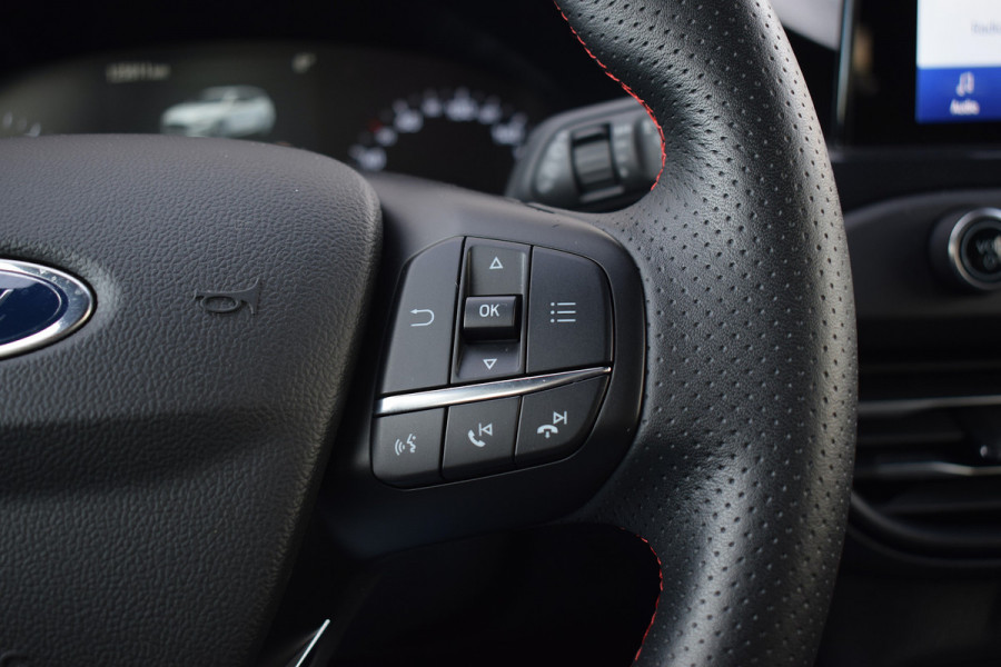 Ford FOCUS Wagon 1.5 EcoBoost ST Line Business | Apple CarPlay | Airco | Sportstoelen | Cruise