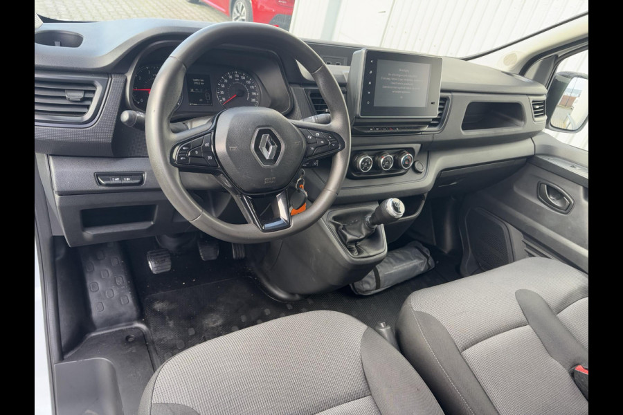 Renault Trafic 2.0 dCi 110 T30 L2H1*A/C*CRUISE*NAVI*HAAK*3PERS*