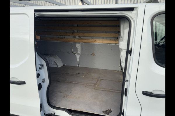 Renault Trafic 2.0 dCi 110 T30 L2H1*A/C*CRUISE*NAVI*HAAK*3PERS*