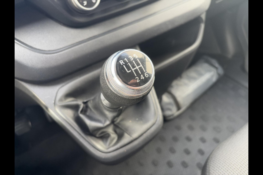 Renault Trafic 2.0 dCi 110 T30 L2H1*A/C*CRUISE*NAVI*HAAK*3PERS*