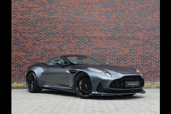 Aston Martin DB12 Volante 4.0 V8 | Xenon Grey - Carbon Pack