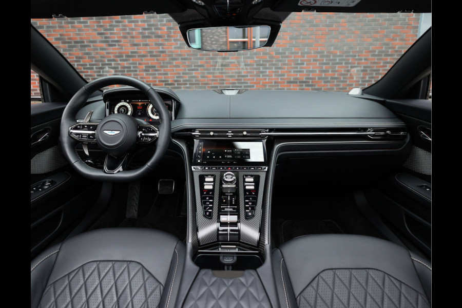 Aston Martin DB12 Volante 4.0 V8 | Xenon Grey - Carbon Pack