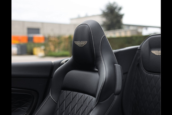 Aston Martin DB12 Volante 4.0 V8 | Xenon Grey - Carbon Pack