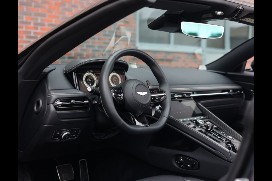 Aston Martin DB12 Volante 4.0 V8 | Xenon Grey - Carbon Pack