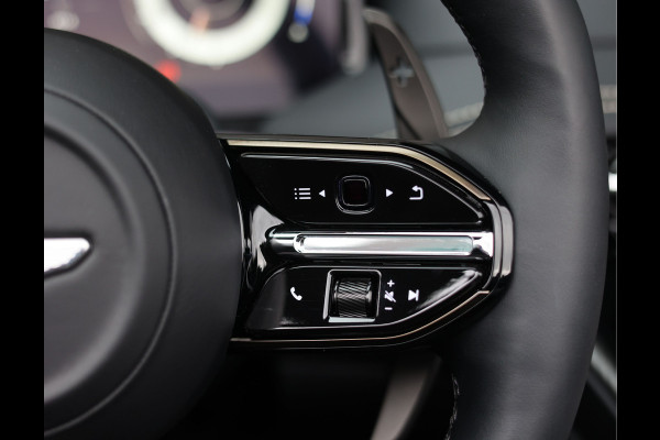 Aston Martin DB12 Volante 4.0 V8 | Xenon Grey - Carbon Pack