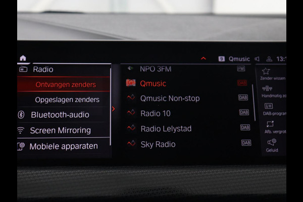 BMW 1-serie 118i Executive | Sport Line | Camera | Carplay | Sportstoelen | Live Cockpit | Navigatie | Full LED | Climate control | Sfeerverlichting | Cruise control | Park Assist | Bluetooth | Getint glas