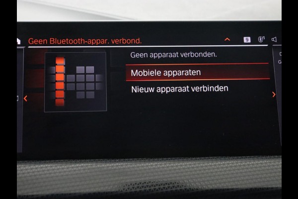 BMW 1-serie 118i Executive | Sport Line | Camera | Carplay | Sportstoelen | Live Cockpit | Navigatie | Full LED | Climate control | Sfeerverlichting | Cruise control | Park Assist | Bluetooth | Getint glas