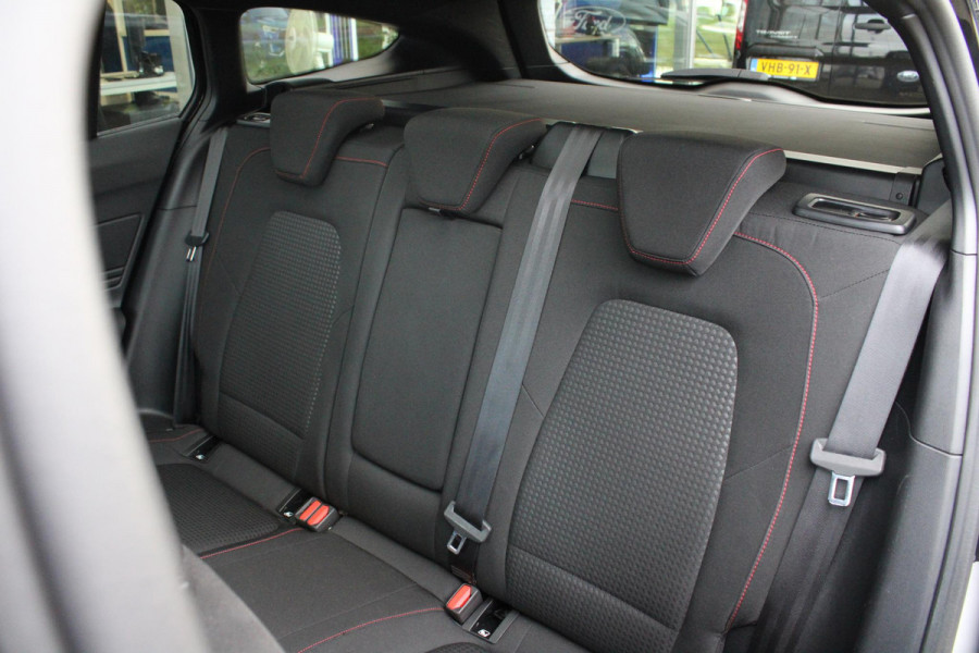 Ford FOCUS Wagon 1.0 EcoBoost Hybrid ST Line X 155pk | Trekhaak afneembaar | Panoramadak | Bang&Olufsen | Adaptive cruise control | Winter Pack | All season banden | Camera