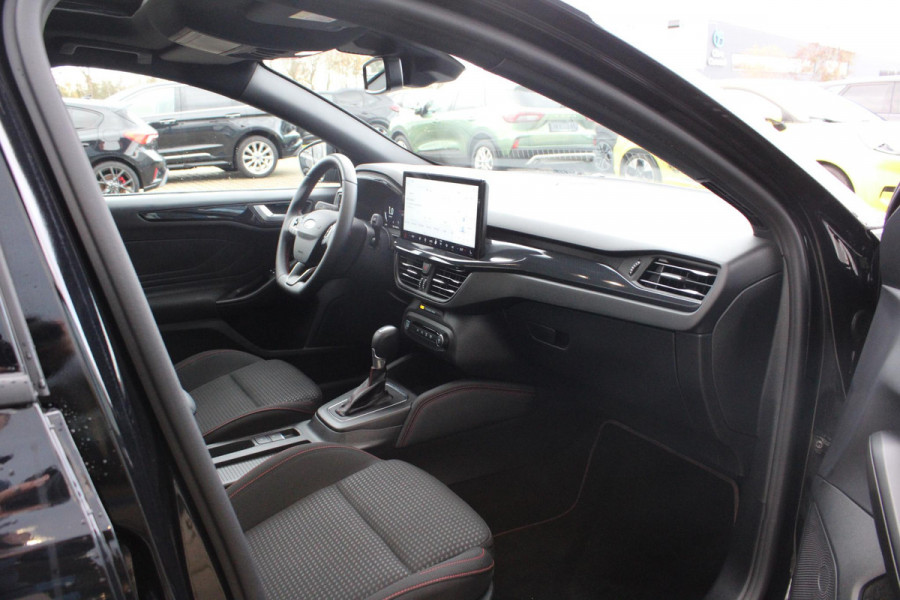 Ford FOCUS Wagon 1.0 EcoBoost Hybrid ST Line X 155pk | Trekhaak afneembaar | Panoramadak | Bang&Olufsen | Adaptive cruise control | Winter Pack | All season banden | Camera