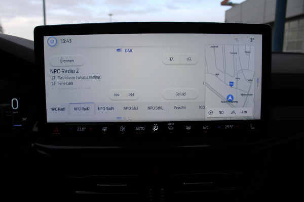 Ford FOCUS Wagon 1.0 EcoBoost Hybrid ST Line X 155pk | Trekhaak afneembaar | Panoramadak | Bang&Olufsen | Adaptive cruise control | Winter Pack | All season banden | Camera