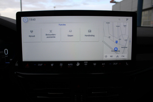 Ford FOCUS Wagon 1.0 EcoBoost Hybrid ST Line X 155pk | Trekhaak afneembaar | Panoramadak | Bang&Olufsen | Adaptive cruise control | Winter Pack | All season banden | Camera