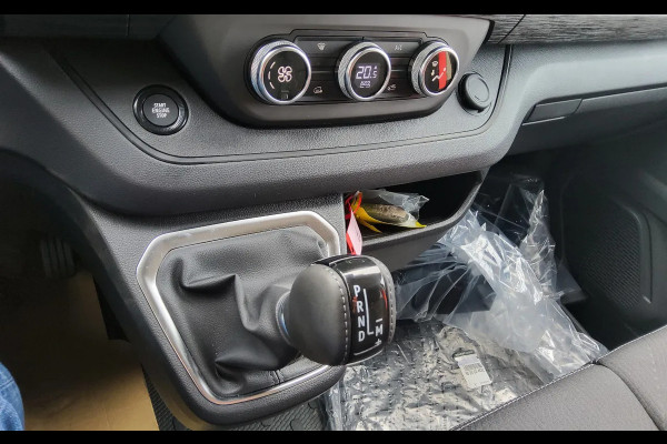 Renault Trafic 150 PK AUTOMAAT L2H1 DUBBELE CABINE - EURO 6 - GRIJS COMETE METALLIC - V-58-JPX - BPM VRIJ!