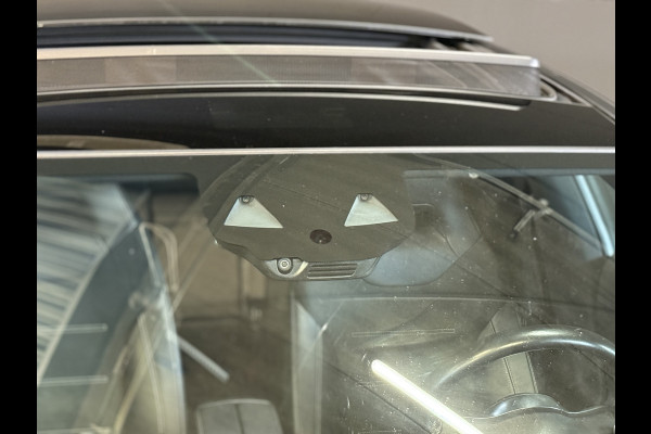 Mercedes-Benz CLA-Klasse Shooting Brake 250 e AMG | Pano | Sfeerverlichting | Burmester | 360 Camera | Adaptive cruise | Elektr. stoelen + memory | Stoelverwarming | Full LED