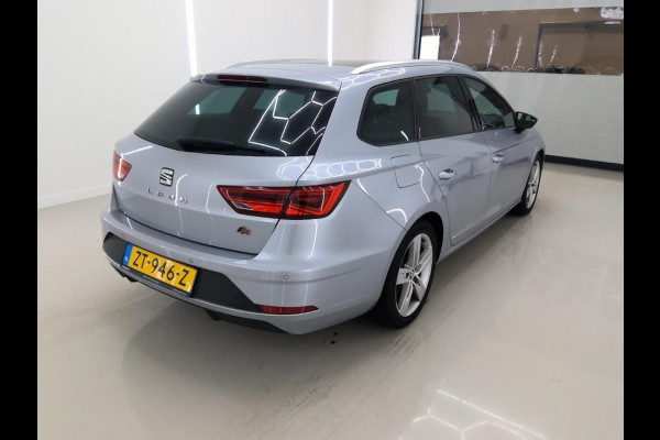 Seat León ST 1.5 TSI FR Business Intense - Automaat - Navi - Pano/Schuifdak - Org.NL