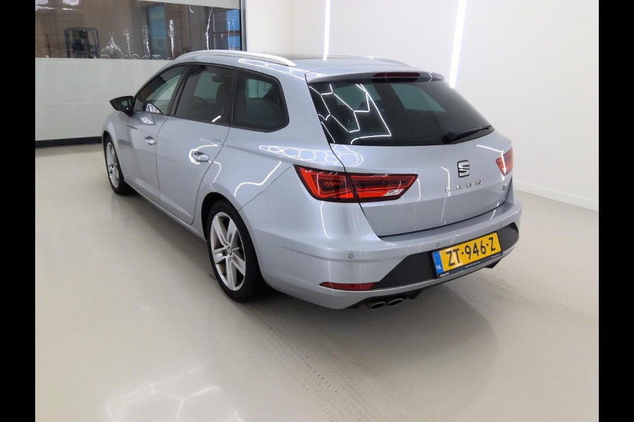 Seat León ST 1.5 TSI FR Business Intense - Automaat - Navi - Pano/Schuifdak - Org.NL