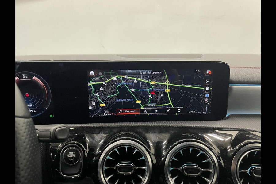 Mercedes-Benz CLA-Klasse Shooting Brake 250 e Business Solution AMG Limited Panoramadak Navigatie Apple Carplay/Android Auto Camera Parkeersensoren Elektrische achterklep Elektrische stoelen en verwarmd Virtual Cockpit Climate Control