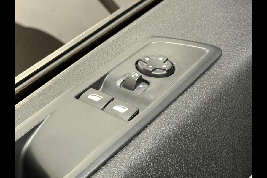 Peugeot Expert 2.0 Automaat Dubbele cabine Navigatie  Clima Control  Trekhaak