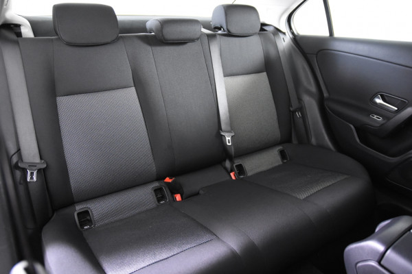 Mercedes-Benz A-Klasse 180 *1ste Eigenaar*Navigatie*Camera*Carplay*