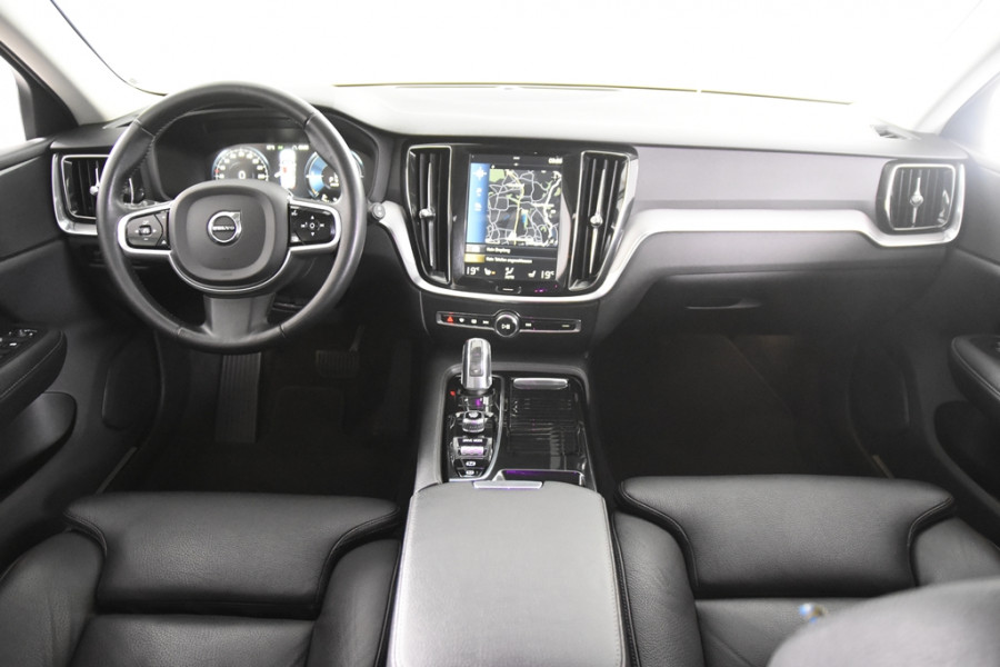 Volvo V60 2.0 T8 Recharge AWD Inscription *Panoramadak*Full Options*
