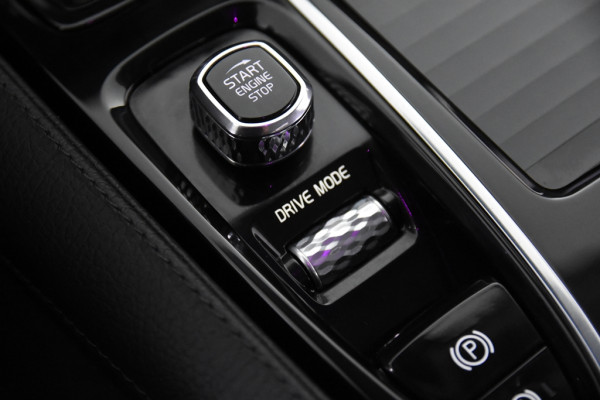 Volvo V60 2.0 T8 Recharge AWD Inscription *Panoramadak*Full Options*