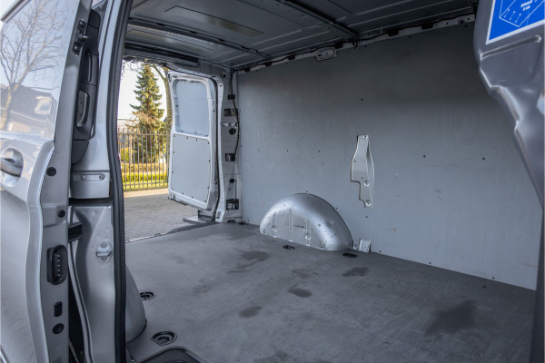Mercedes-Benz Vito 111 CDI Lang - 19 inch AMG- Climate Controle