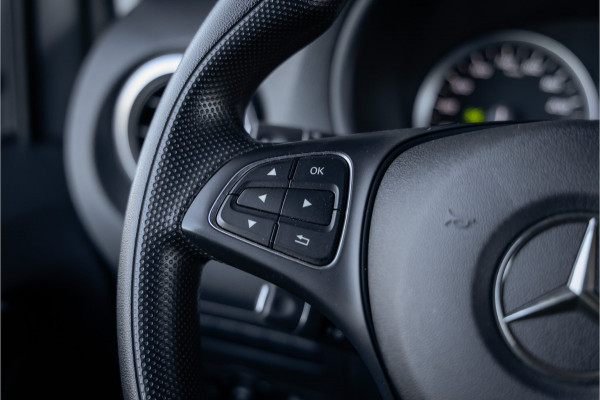 Mercedes-Benz Vito 111 CDI Lang - 19 inch AMG- Climate Controle