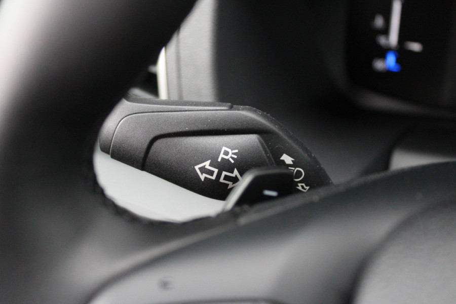 Ford Transit 350 2.0 TDCI L2H2 Limited 165pk - Adaptive Cruise - Xenon - Navi - Blind Spot - 360 camera - Rijklaar