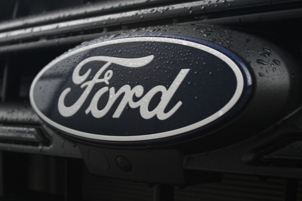 Ford Transit 350 2.0 TDCI L2H2 Limited 165pk - Adaptive Cruise - Xenon - Navi - Blind Spot - 360 camera - Rijklaar