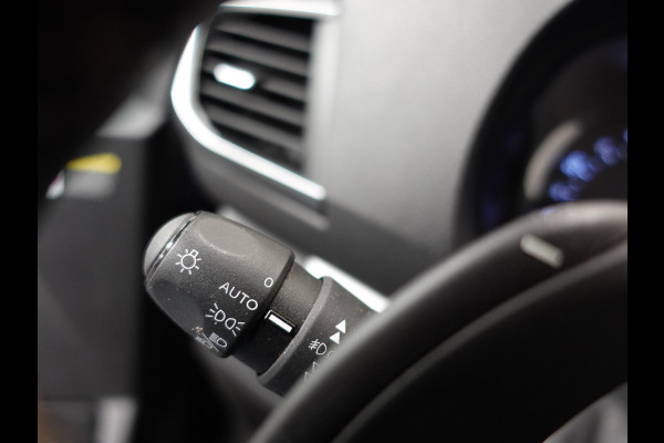 Opel Vivaro 145pk Automaat Dubbele cabine L3H1 Edition Navigatie Cruise Trekhaak Airco