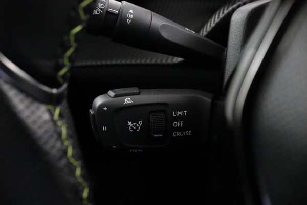 Peugeot 208 1.2 PureTech GT-Line*ACC*PANO*CARPLAY*ECC*CAM*LED*
