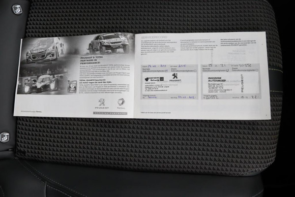 Peugeot 208 1.2 PureTech GT-Line*ACC*PANO*CARPLAY*ECC*CAM*LED*