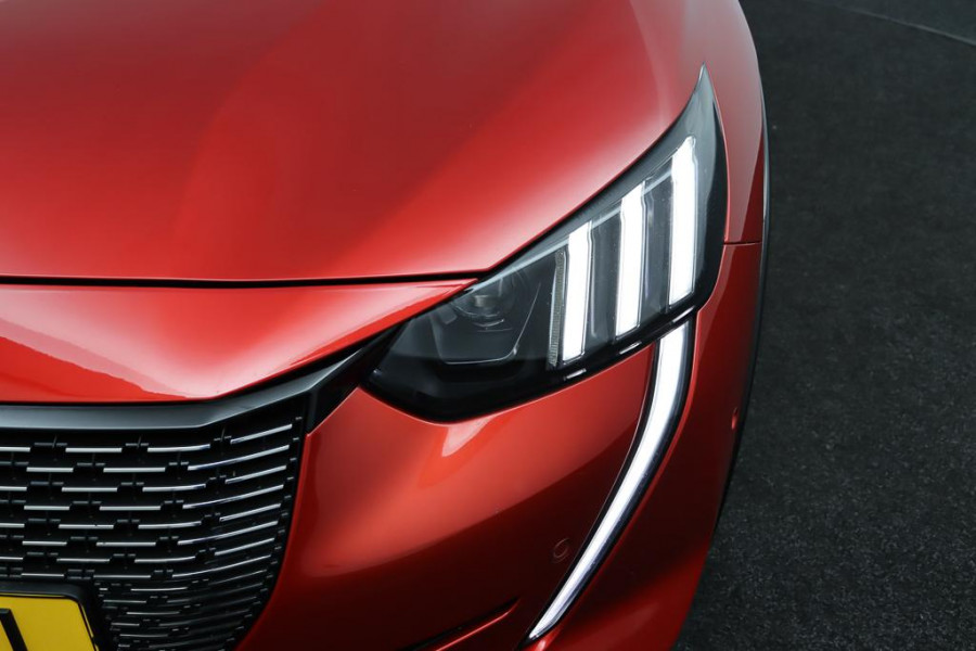 Peugeot 208 1.2 PureTech GT-Line*ACC*PANO*CARPLAY*ECC*CAM*LED*