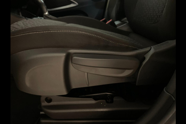 Opel Crossland X 1.2 Turbo Innovation AUTOMAAT AIRCO NAVI VIA APP CRUISE BT STOELVERWARMING STUURVERW ZEER NETTE AUTO