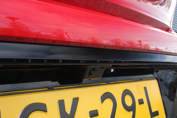 Peugeot 308 1.2 Hybrid 145PK E-DCS6 Allure | AGR STOEL | STOEL EN STUUR VEWARMING | KEYLESS ENTRY/START | DRAADLOZE APPLE CARPLAY/ANDROID AUTO | NAVIGATIE | CLIMATE CONTROL | LICHTMETALEN VELGEN 17" | LED KOPLAMPEN | ACHTERUITRIJCAMERAA | ADAPTIVE CRUISE CONTROL | DRAADLOZE TELEFOONLADER |