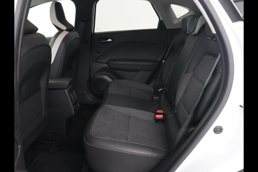 Renault Captur E-TECH Plug-in Hybrid Intens | 360 camera | Carplay | Park Assist | Navigatie | Keyless | Full LED | Climate control | Cruise control | PHEV